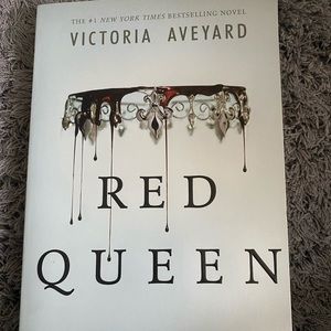 Red Queen by Victoria Aveyard
